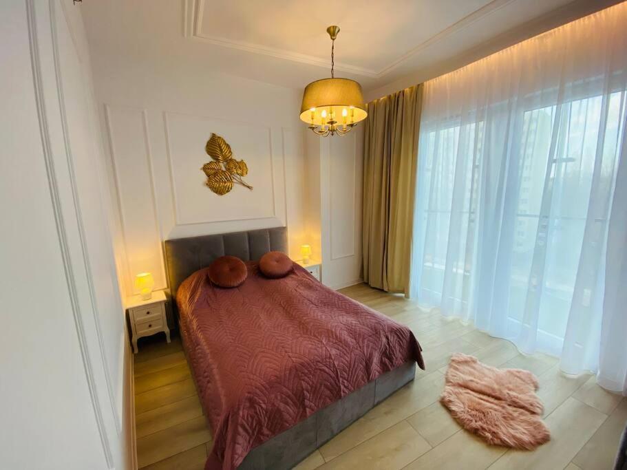 Gustowny Apartament Na Woli Varsó Kültér fotó